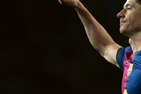 MAD前途光明！，莱万多夫斯基新星出色防守表现突出引发球迷热议(莱万多夫斯基图片)